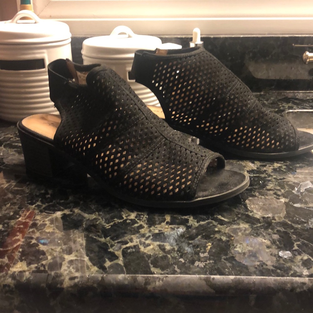 American Eagle Healed Sandal